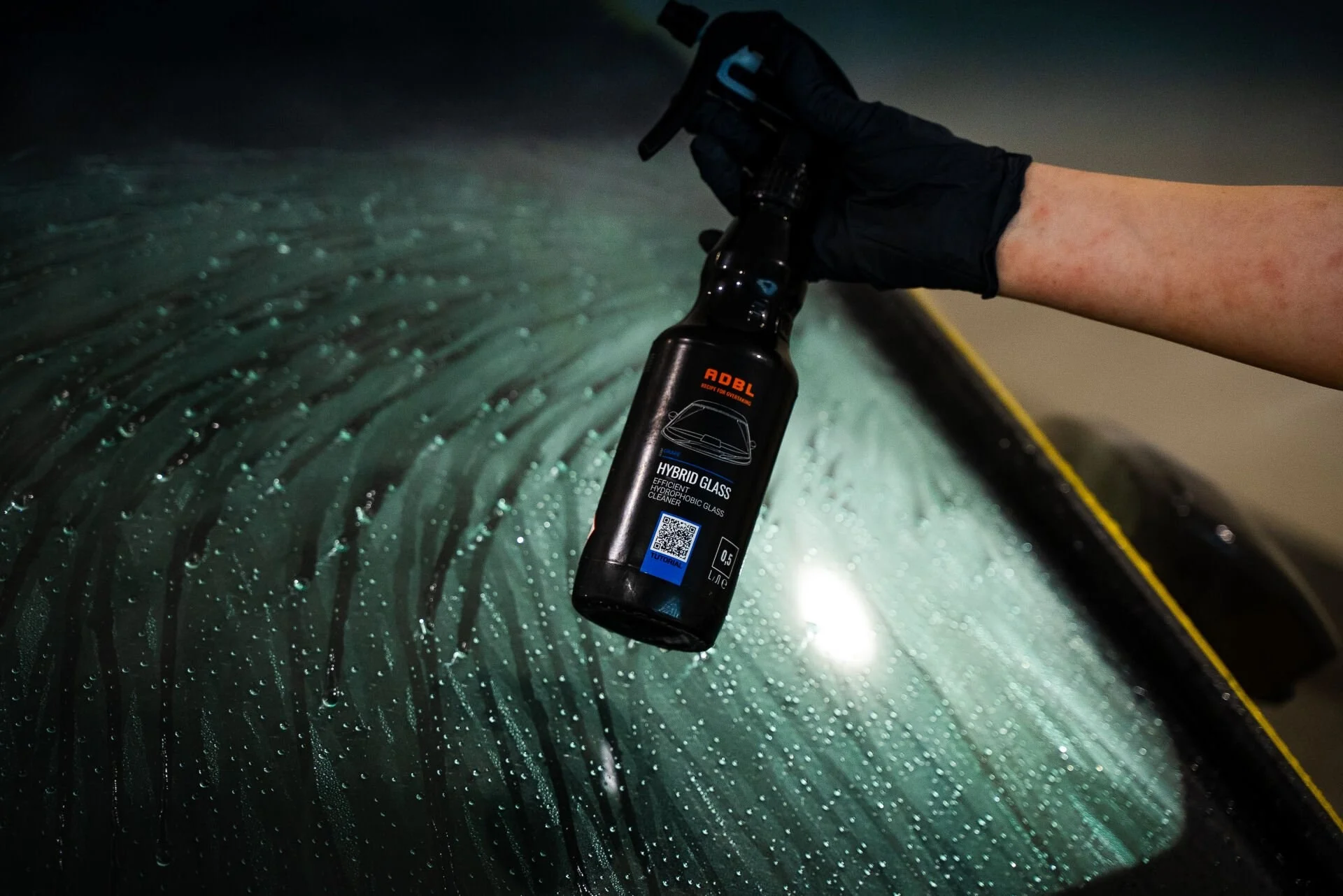 ADBL HYBRİD GLASS CLEANER 1 LİTRE HİBRİT CAM TEMİZLEYİCİ VE SU İTİCİ