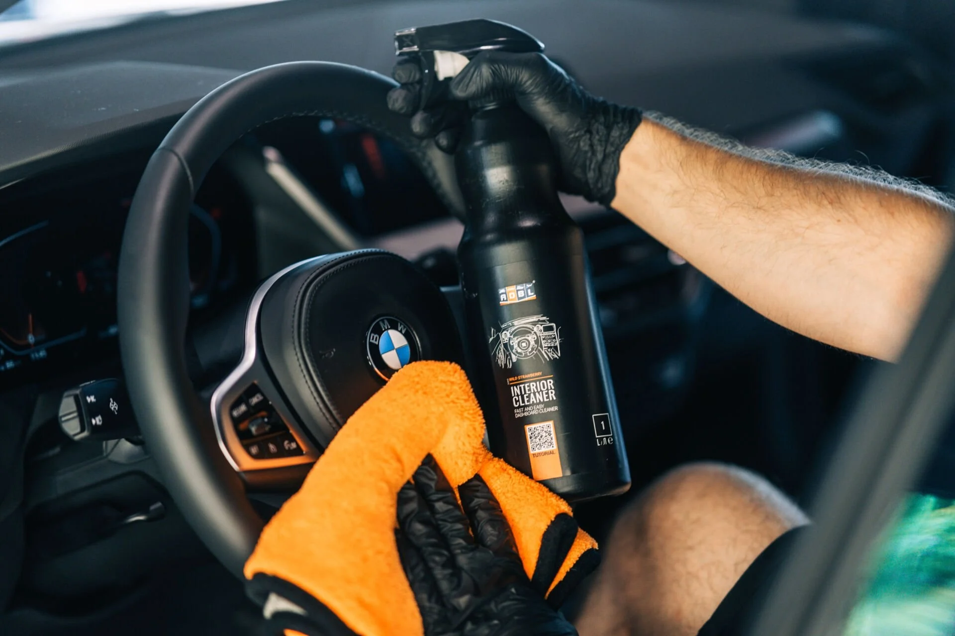ADBL İNTERİOR CLEANER ARAÇ İÇ PLASTİK TEMİZLEYİCİ 1 LİTRE