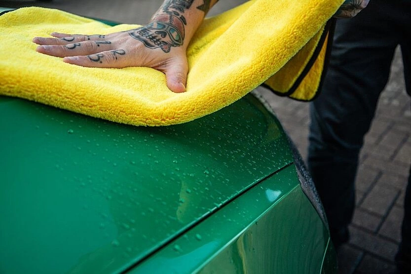 Meguiar’s Supreme Shine Extra Büyük Kurulama Havlusu (1050GSM) 85X55 CM