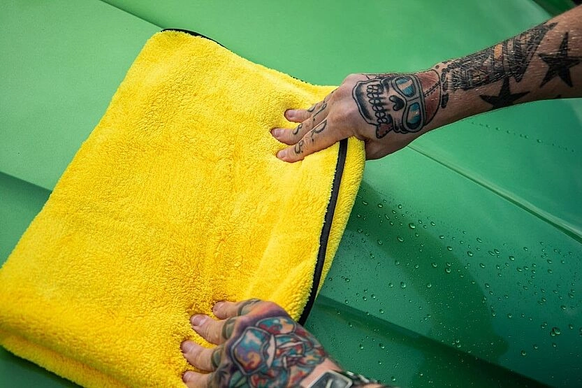 Meguiar’s Supreme Shine Extra Büyük Kurulama Havlusu (1050GSM) 85X55 CM